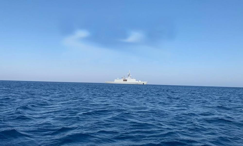 Φρεγάτα του Γαλλικού Πολεμικού στις ακτογραμμές της Κύπρου